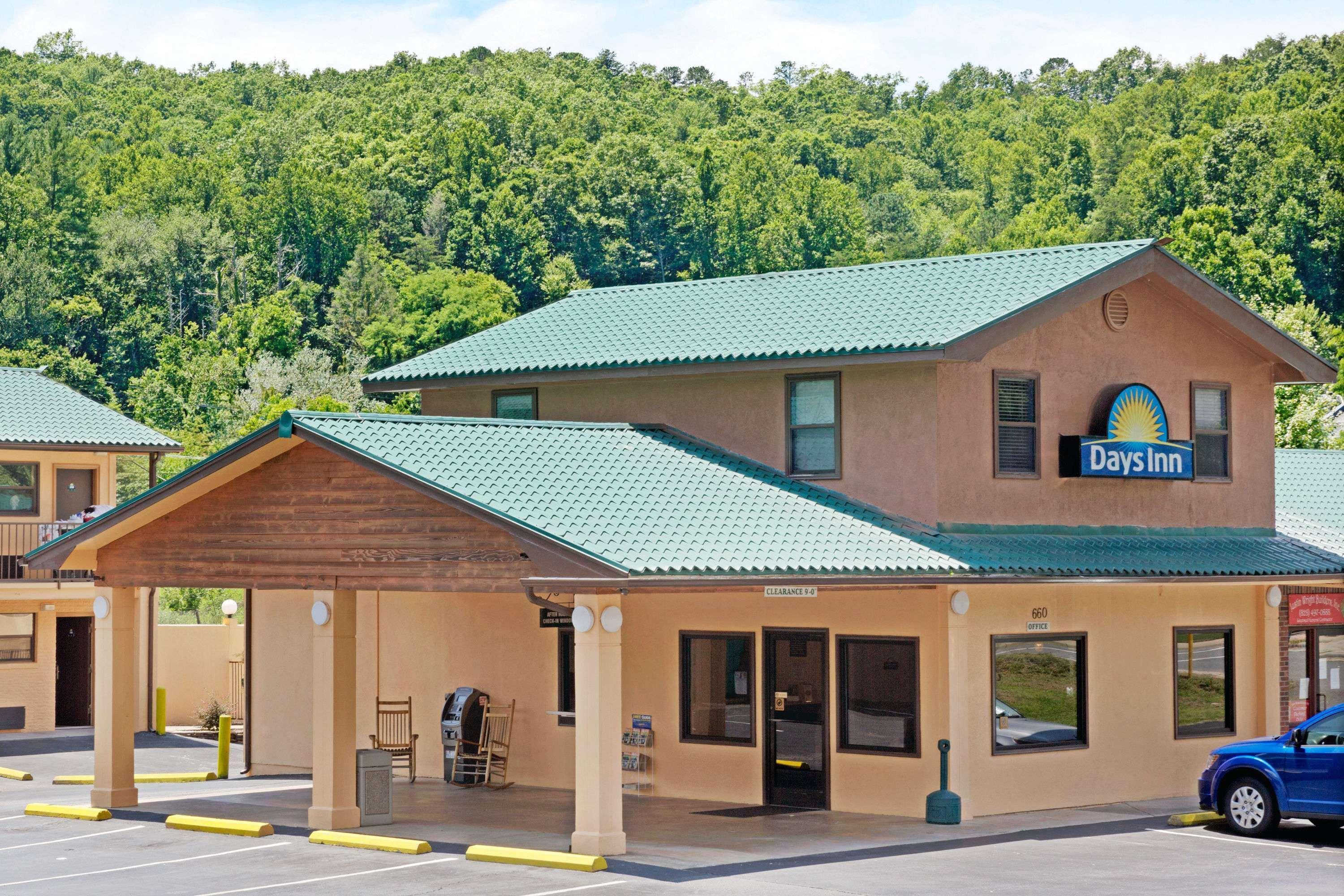 Days Inn By Wyndham Cherokee Near Casino Exterior foto
